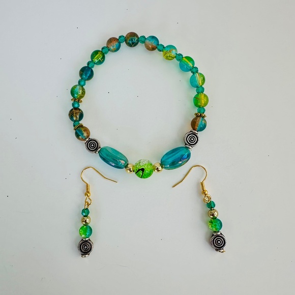 Busy Beads handmade jewelry. Jewelry - Coastal green and blue beaded bracelet set